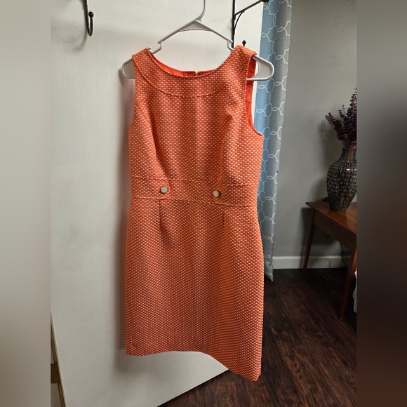 Tahari Dresses & Skirts - Tahari Orange Sleeveless Fitted Dress